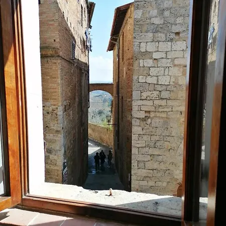 Central Apartment Apartment San Gimignano